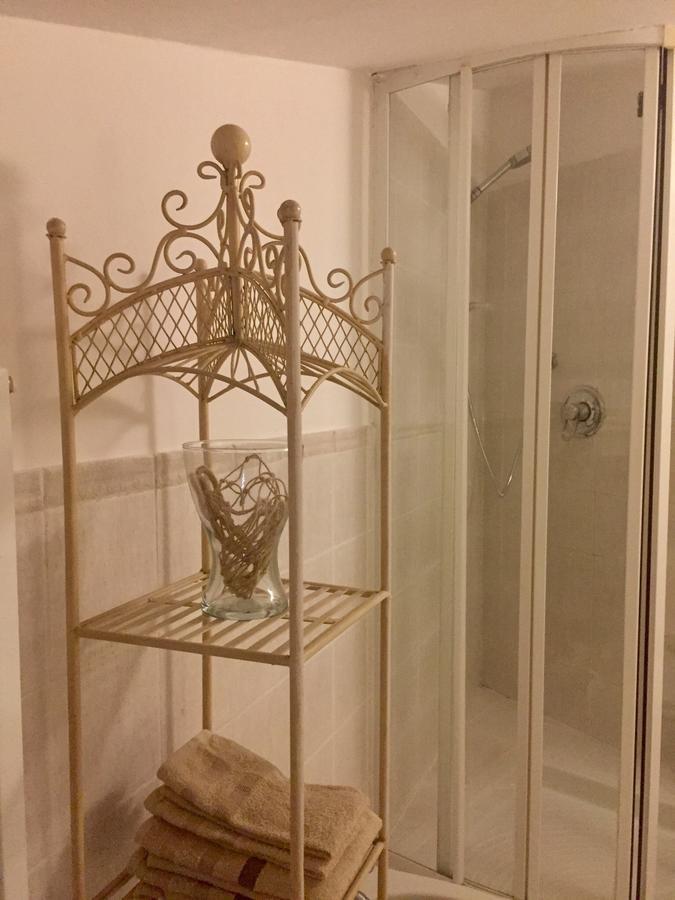 Marie Rose Luxury B&B & Apartment Desenzano del Garda Exterior foto